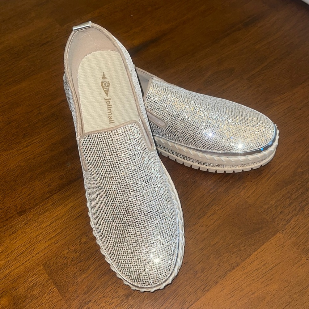 Women’s Gold Sparkle Loafers!